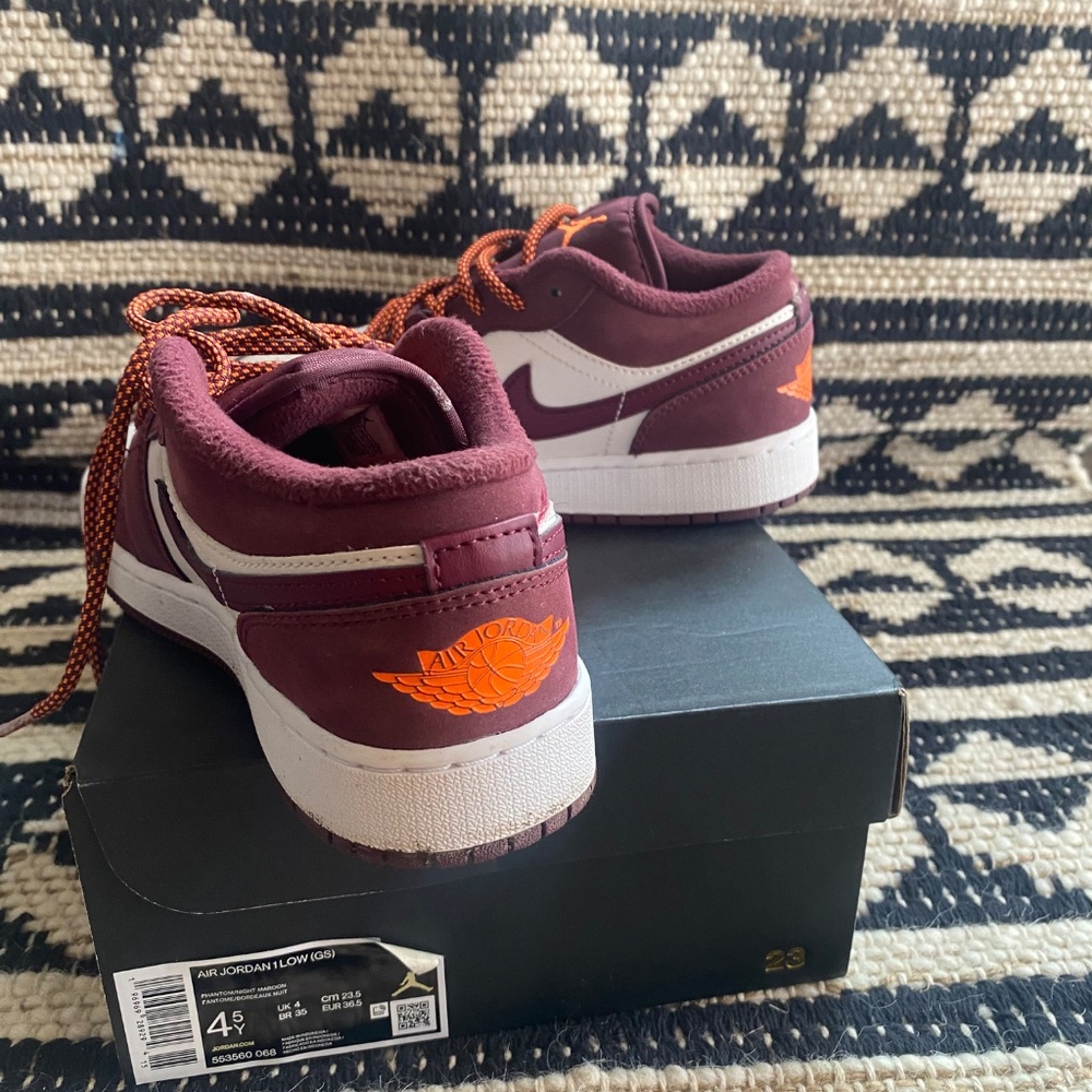 Jordan Low GS - Picture 3 of 3